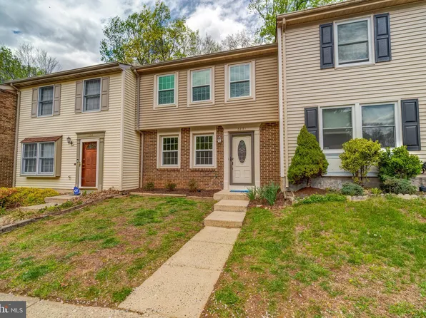 8351 Rocky Forge Ct, Springfield, VA 22153