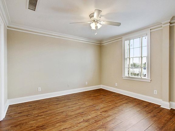 3rd image of 419 E Broughton St APT 8