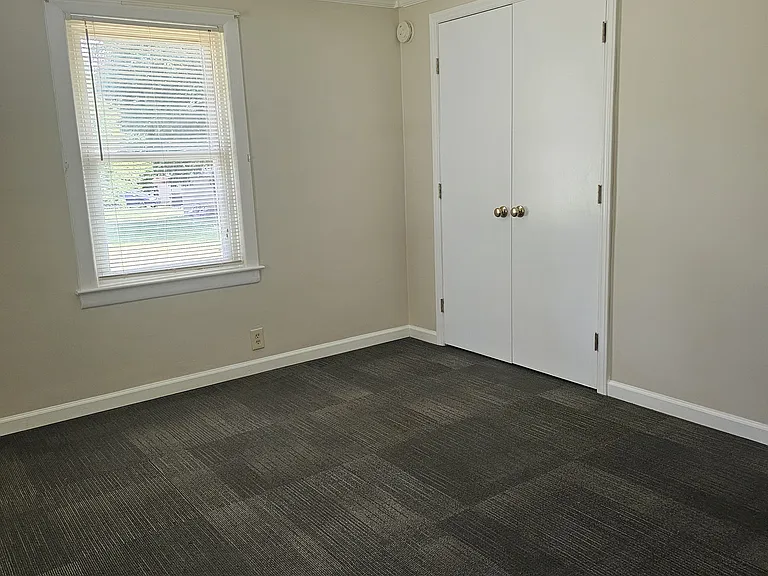 100 Coley Cir — Photo 16