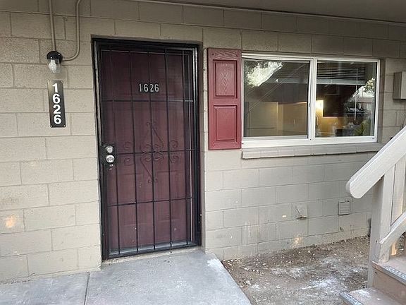 5th image of 1626 Locust St #1626