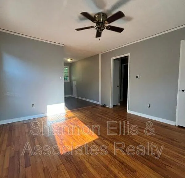 1780 Cahoon St SW — Photo 8
