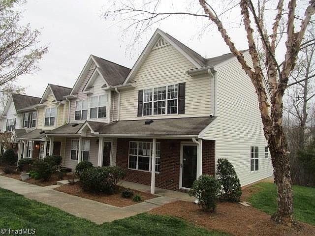 1st image of 2 Tannenbaum Cir