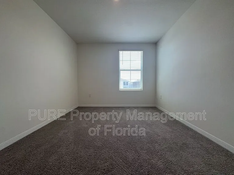 8702 SW 46th Ave — Photo 43