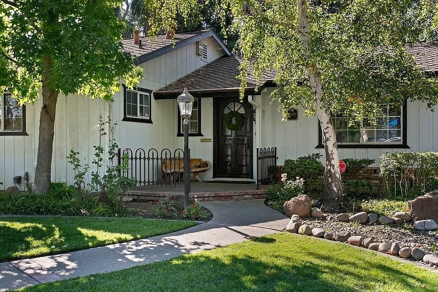 1st image of 3390 Sierra Oaks Dr