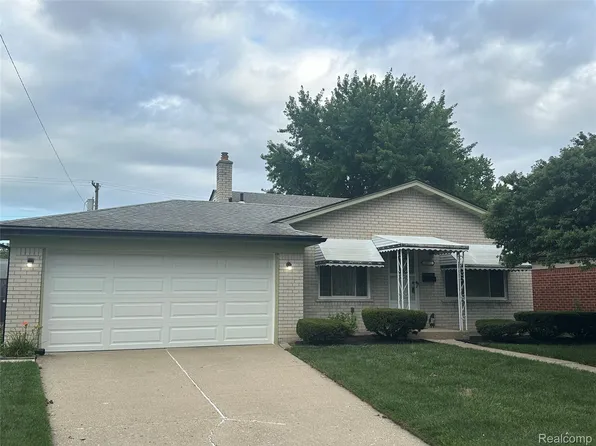 32812 Columbus Dr, Warren, MI 48088