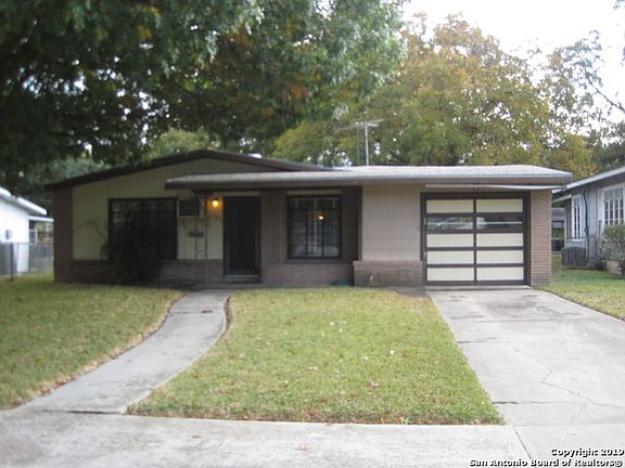 2nd image of 126 Locknere Ln