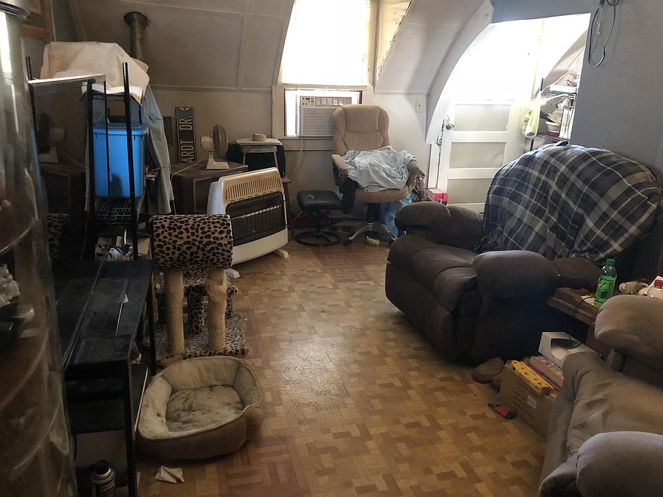 2nd image of 414 S James St