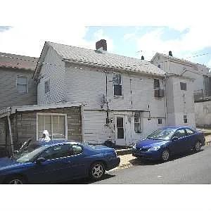 99 Frazier Ave photo 1