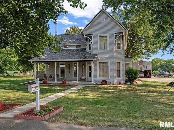 207 W Prairie St, Waverly, IL 62692