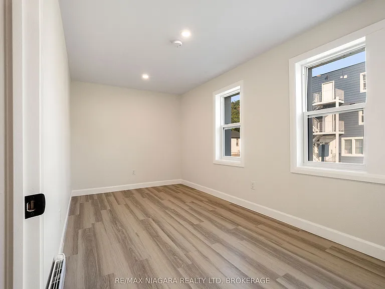 132 Waterloo St #1 — Photo 10