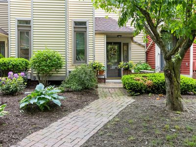26 Cornhill Pl, Rochester, NY, 14608