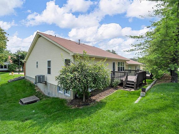 4th image of 1032 Forder Square Dr