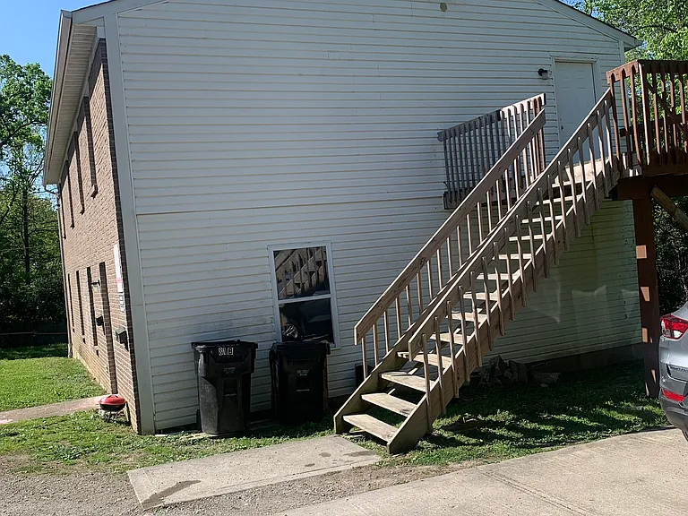 4481 Ammon Ave #B — Photo 1