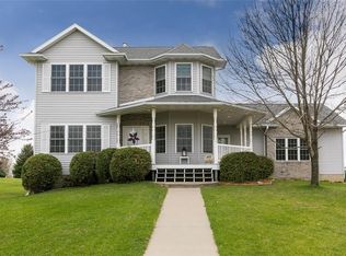 310 Highland Ct, Fairfax, IA 52228