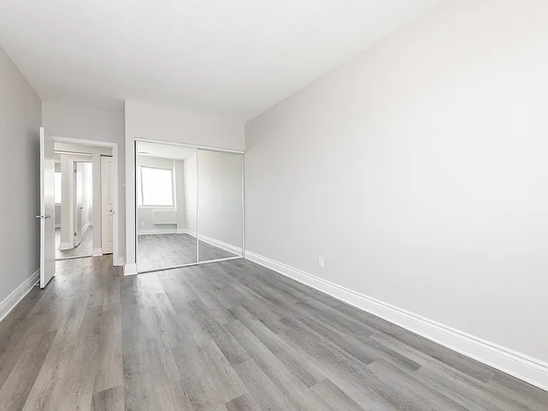 200 Bronson Ave — Photo 10
