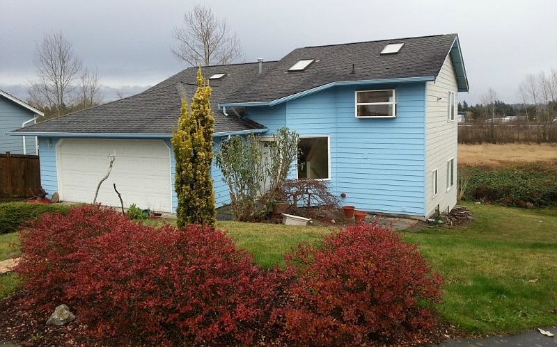 This home should be #1 on your list if you’re looking for a great neighborhood in the Ferndale area.