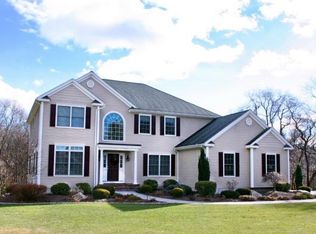 25 Randy Rd, Milford, CT 06461