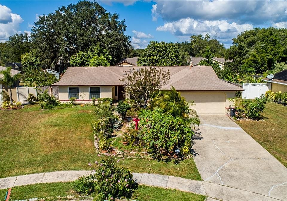 1st image of 9009 Littleton Ct