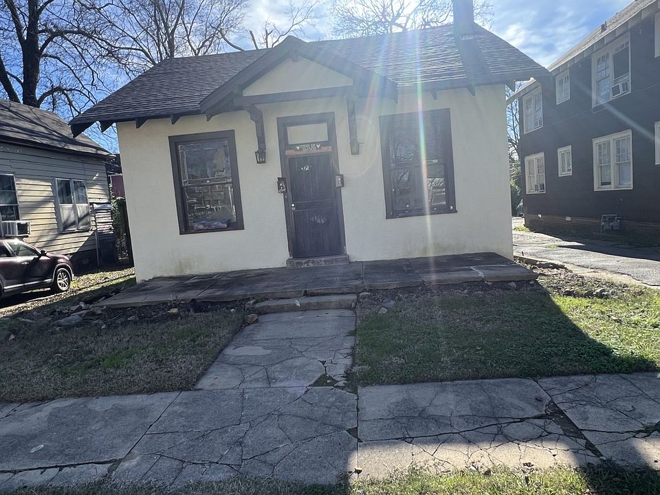 1st image of 715 Wright Ave #A