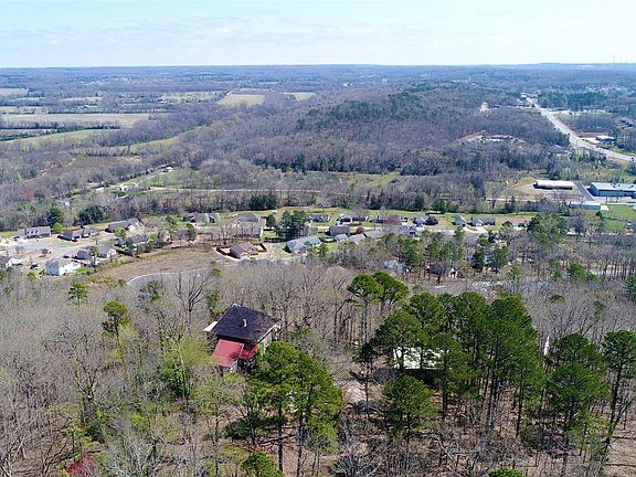 2nd image of 335 Bluff View Dr