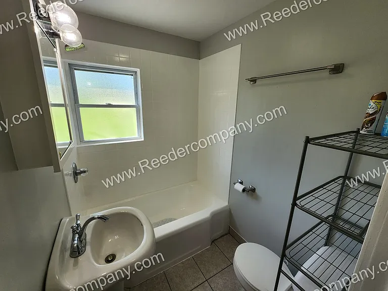 204 W Sigler St — Photo 11