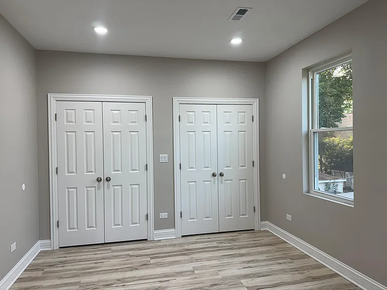 5736 W Huron St #3 — Photo 8
