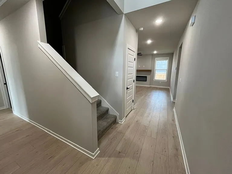 5910 Chiefs Ave — Photo 7