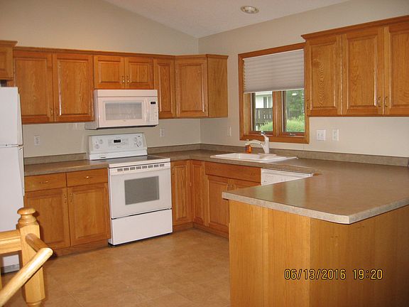 4th image of 1411 Wildflower Ln NE