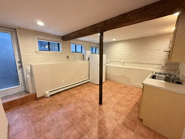 Studio, 375 sqft, $2,200 — Photo 4