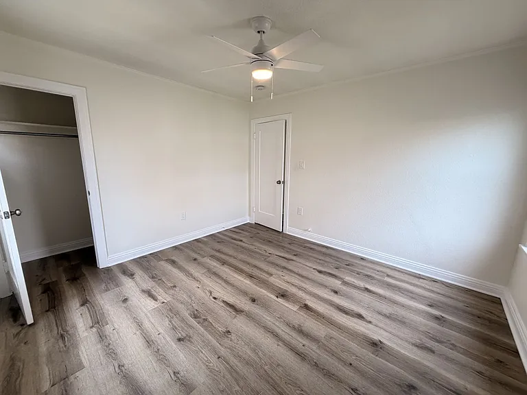 7307 Halldale Ave — Photo 17