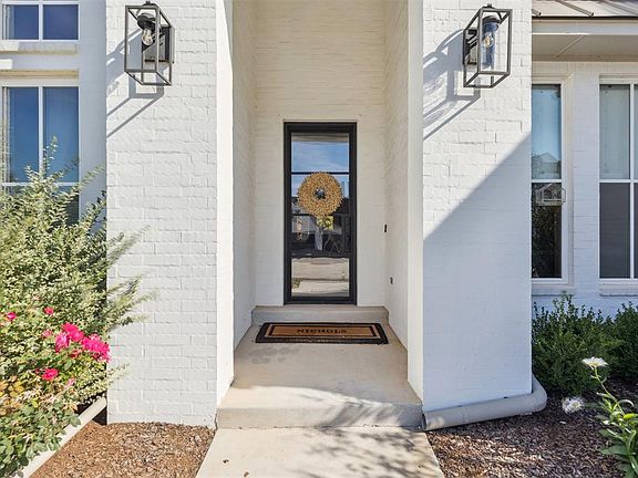 5th image of 2932 Sandstone Rdg