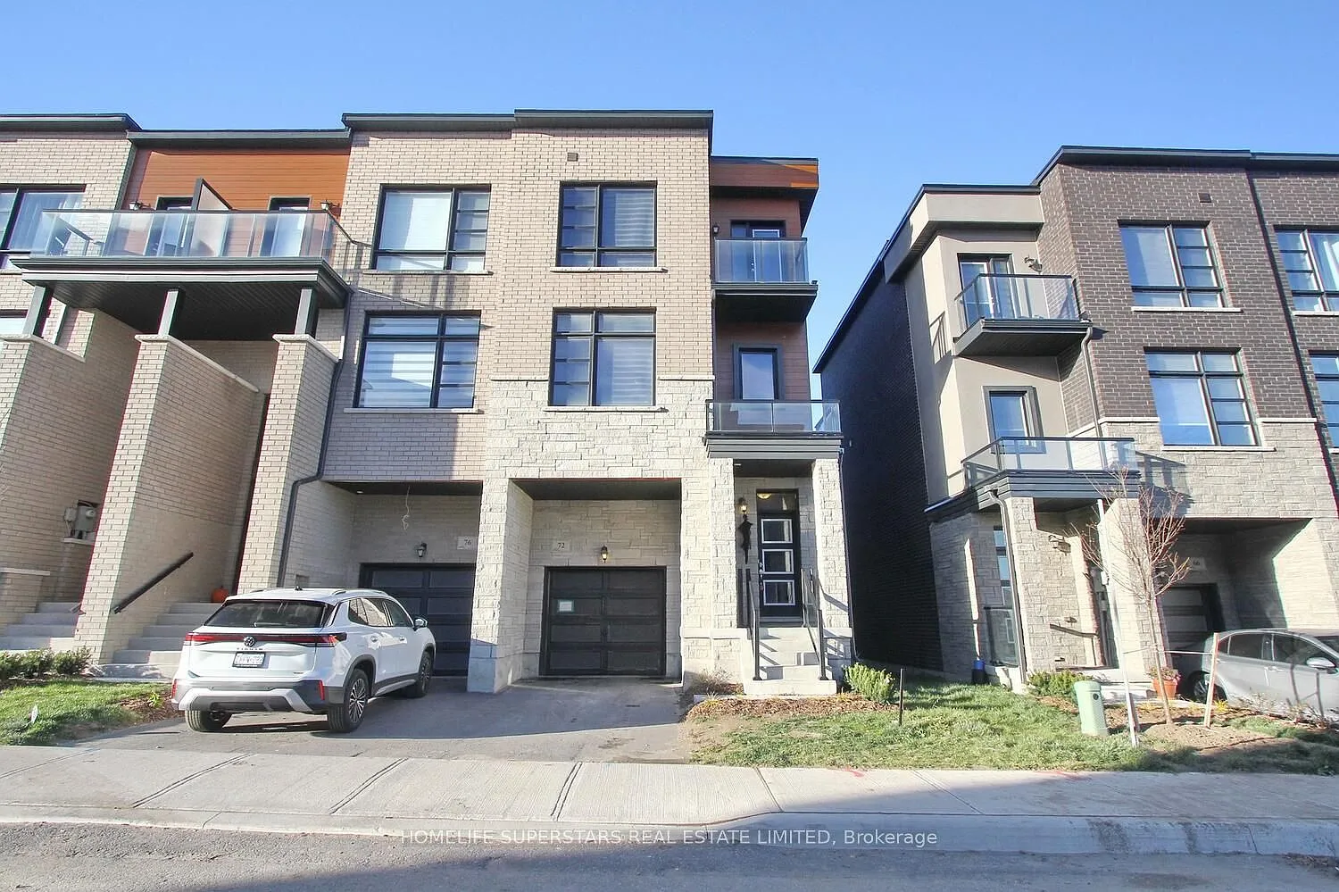 4 bed, $3,499 — Photo 1