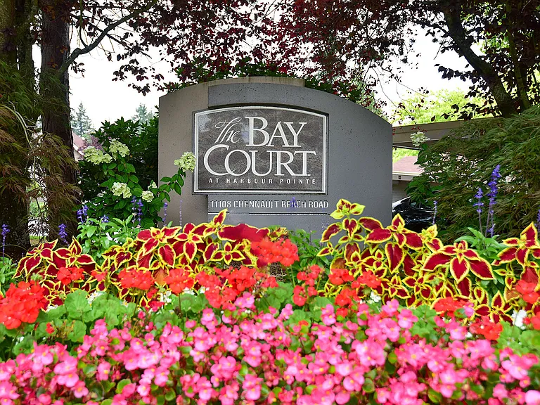 Bay Court at Harbour Pointe — Photo 36