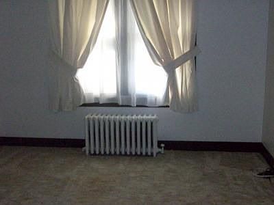 4th image of 301 Ewart Ave