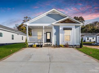 108 Bellamy Rd, Asheville, NC 28806