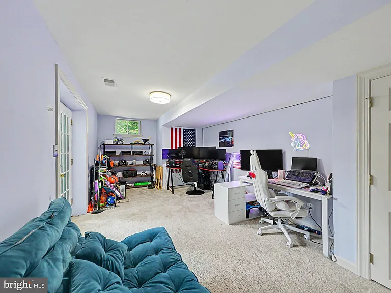 16652 Purcival Ct — Photo 36