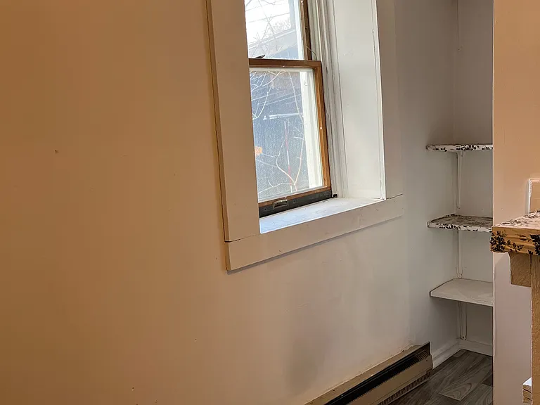 8602 Cazenovia Rd #3 — Photo 10