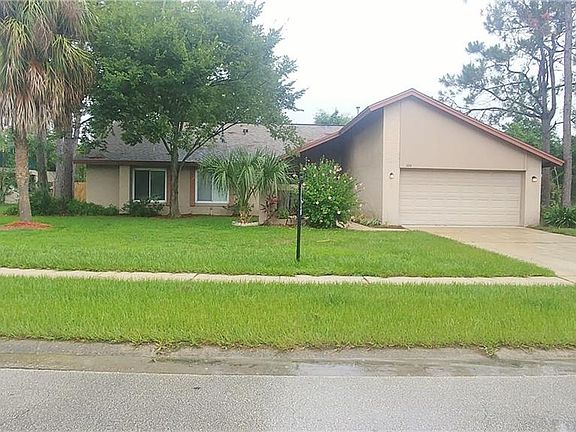 3rd image of 224 Morning Glory Dr
