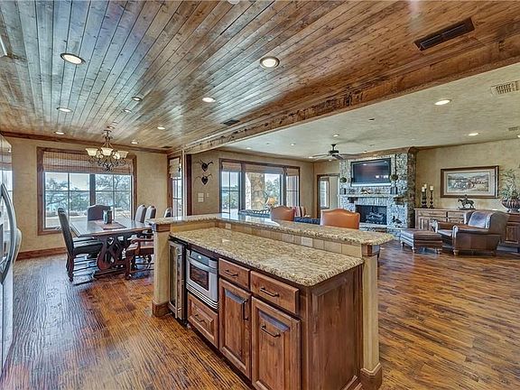 4th image of 103-2504 Century Oak Dr