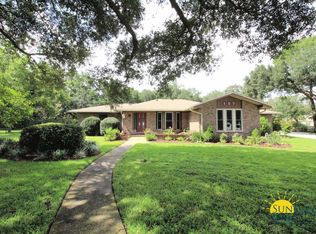 107 Azalea Cir, Valparaiso, FL 32580