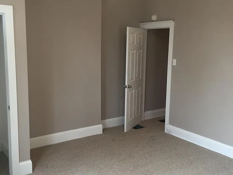 5114 Silver St — Photo 5