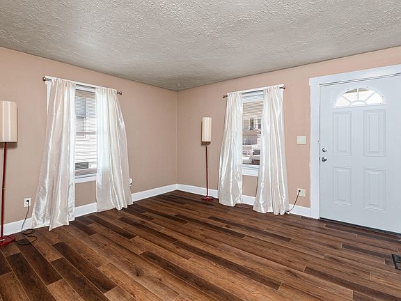 4th image of 108 Adair St