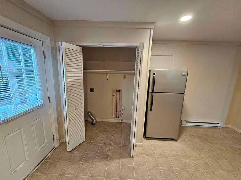 8 S York St #6 — Photo 3