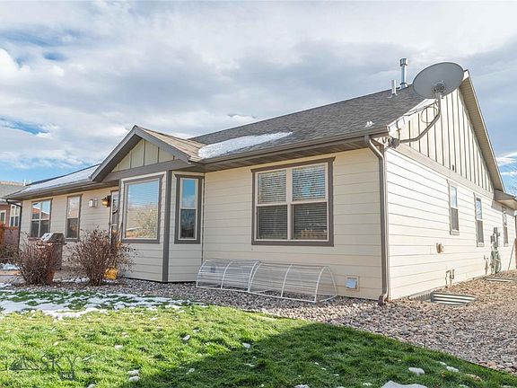 4th image of 135 Cedar Shade Ln