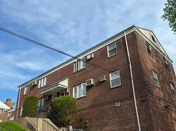 182 Arlo Rd #B, Staten Island, NY 10301