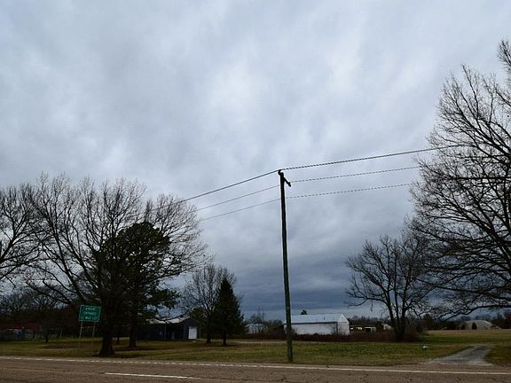 2nd image of 1695 Airways Blvd
