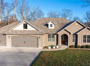 123 Oakmont Ave, Lake Ozark, MO 65049