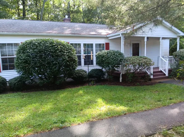 711 Blueberry Cir #711BLU, Middleboro, MA 02346