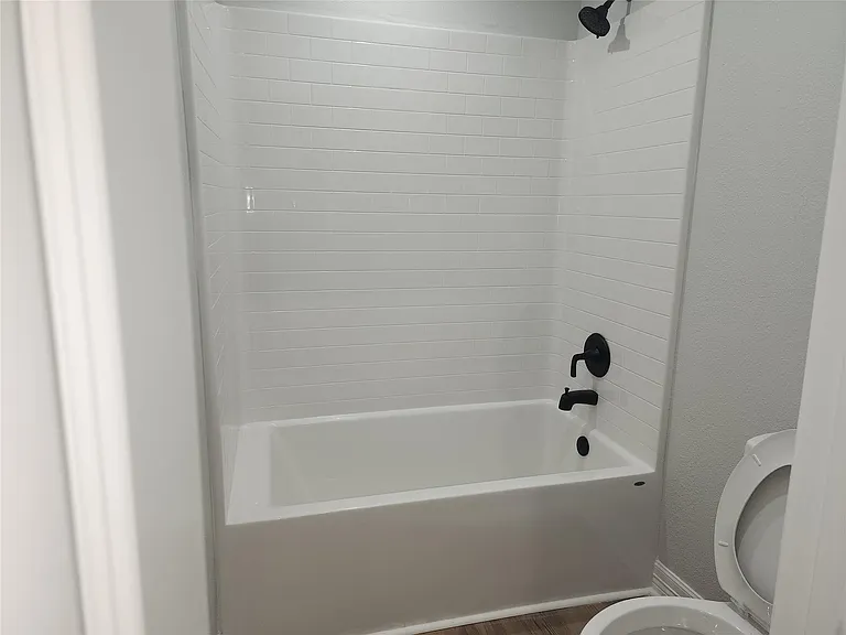 2651 Beaumont Ave #A — Photo 30