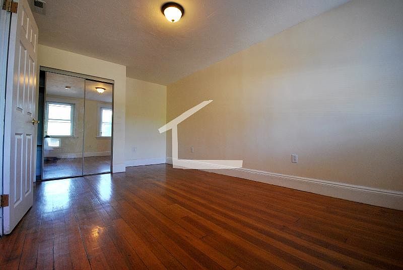 2nd image of 195 Winthrop Rd #26B